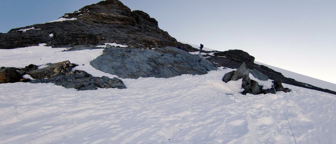 Pisang Peak Climbing & Thorong-La 